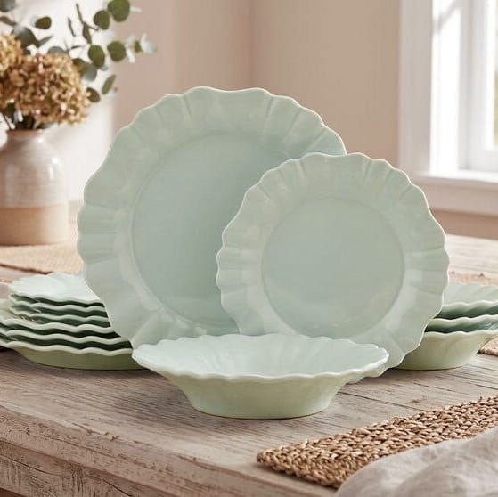 Graceful Petals 12 Piece Dinnerware Set, Service for 4