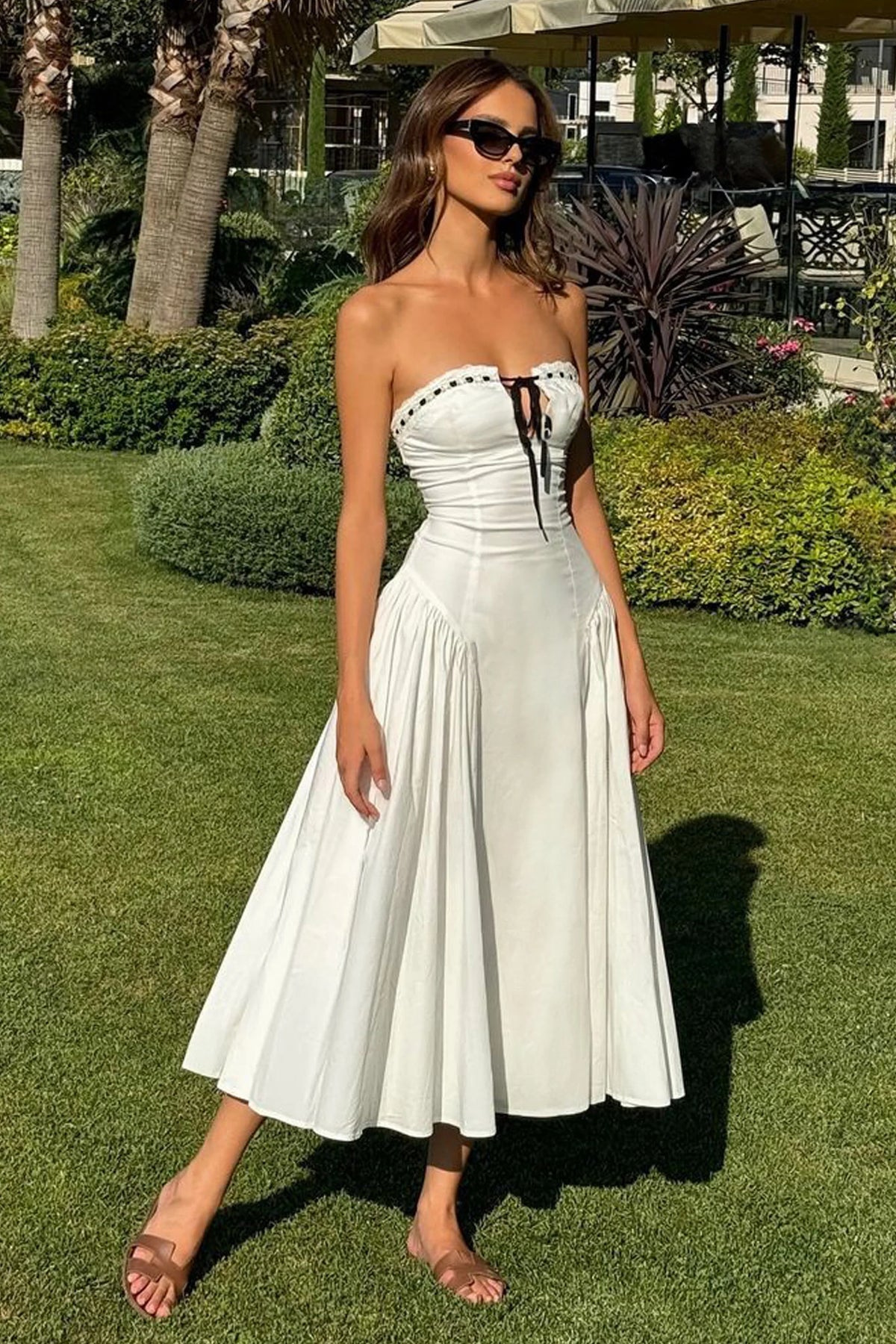 Serrenti | White Poplin Strapless Lace Detail Midi Dress With Volume Skirt